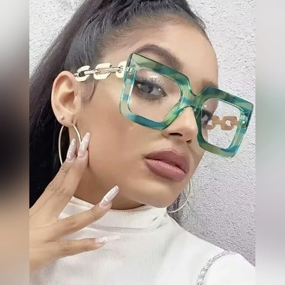 NEW Green and Clear Chain Fashion Sunglasses
